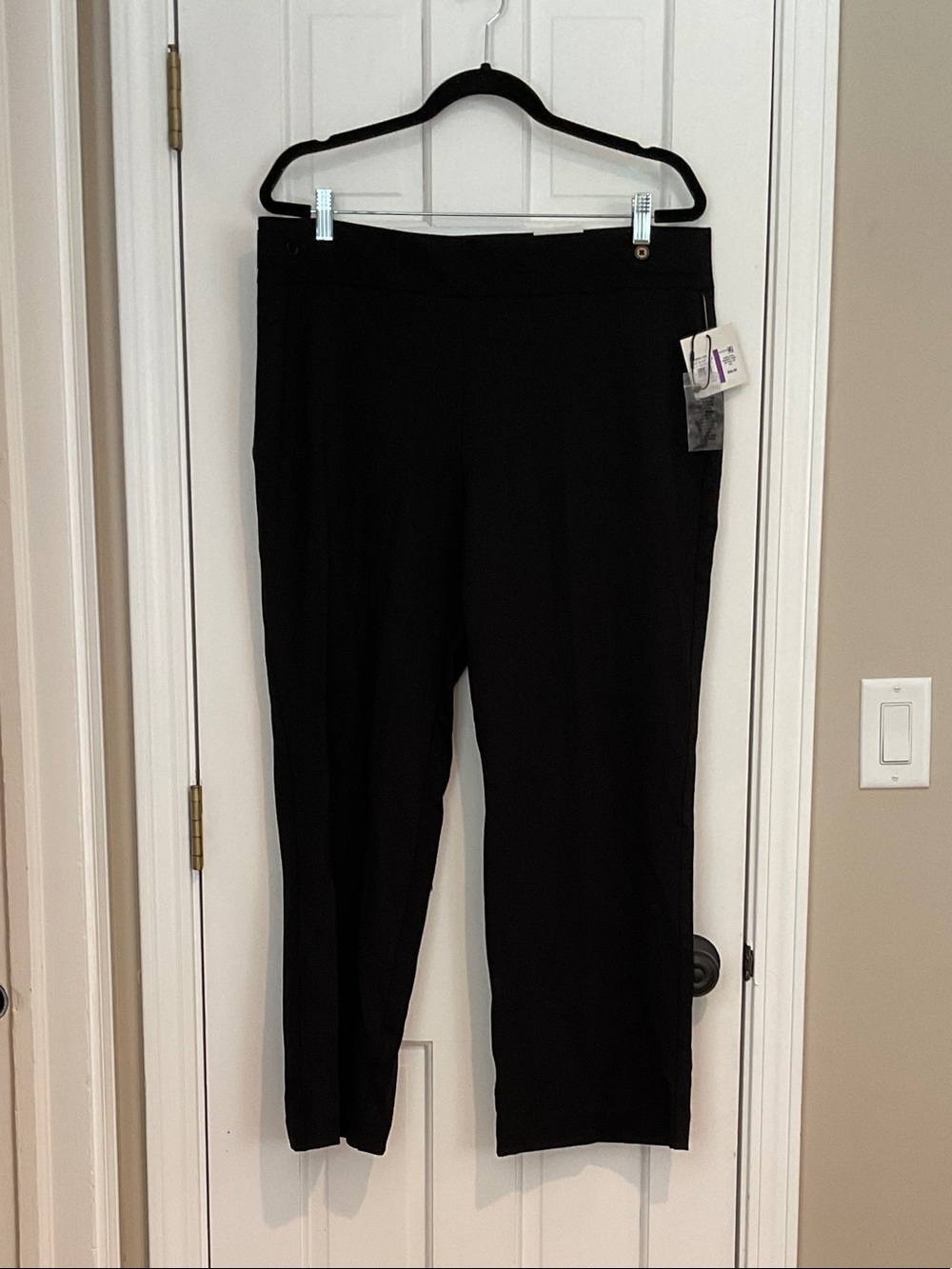 Anne Klein Black Cropped Pull-On Ankle Pants